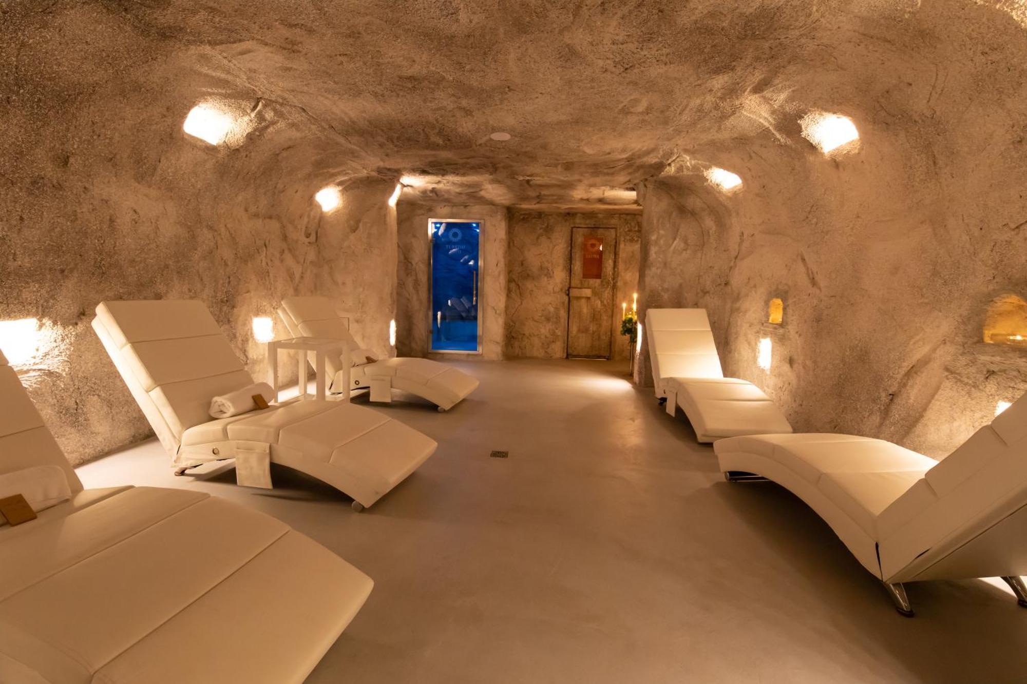 Bianco Riccio Suite Hotel Savelletri Esterno foto