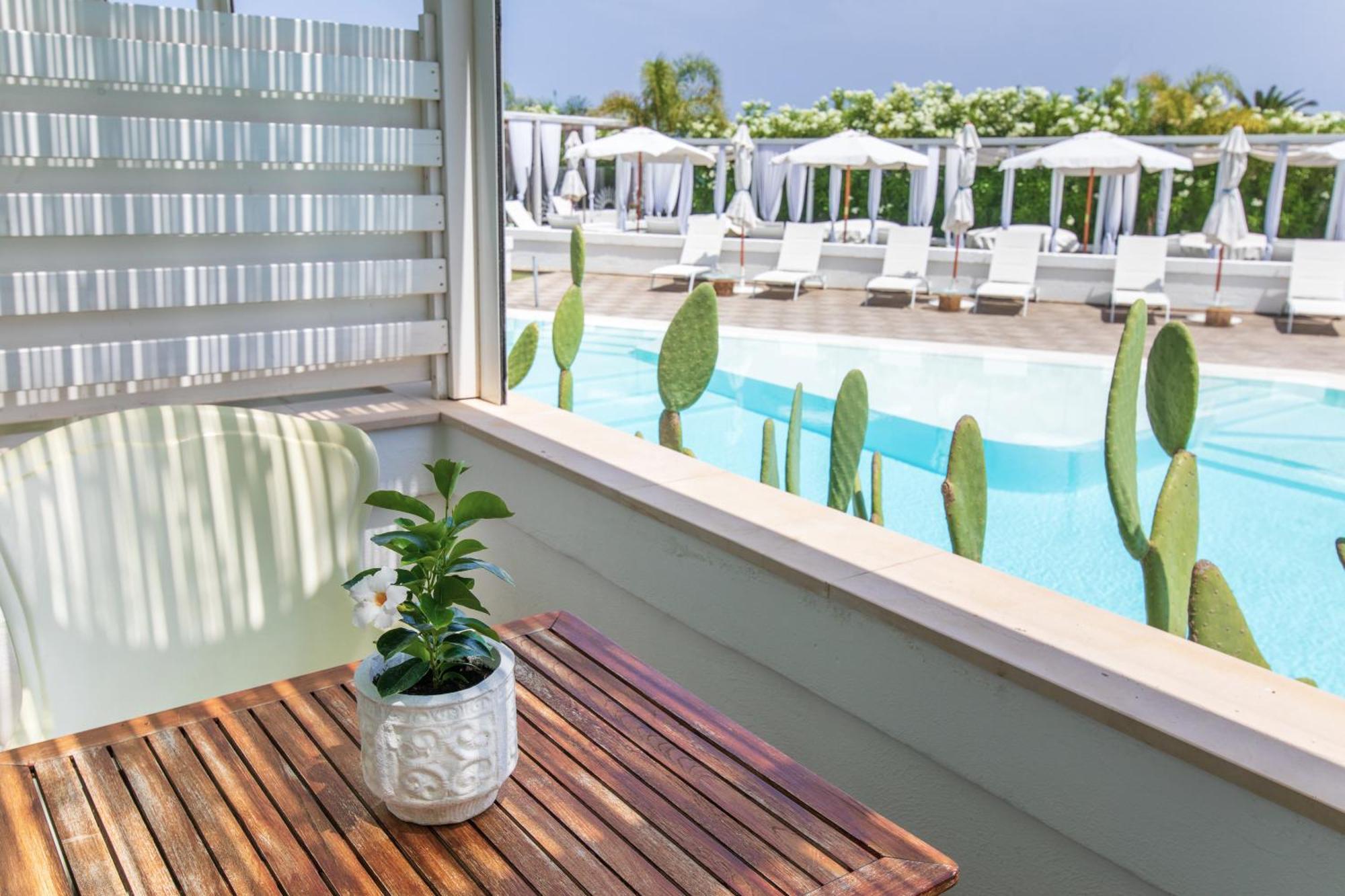 Bianco Riccio Suite Hotel Savelletri Esterno foto