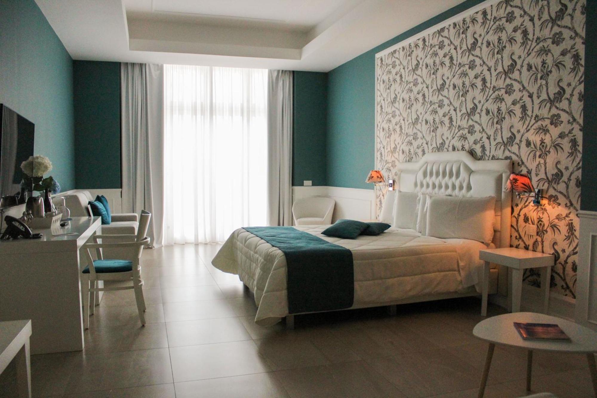 Bianco Riccio Suite Hotel Savelletri Esterno foto