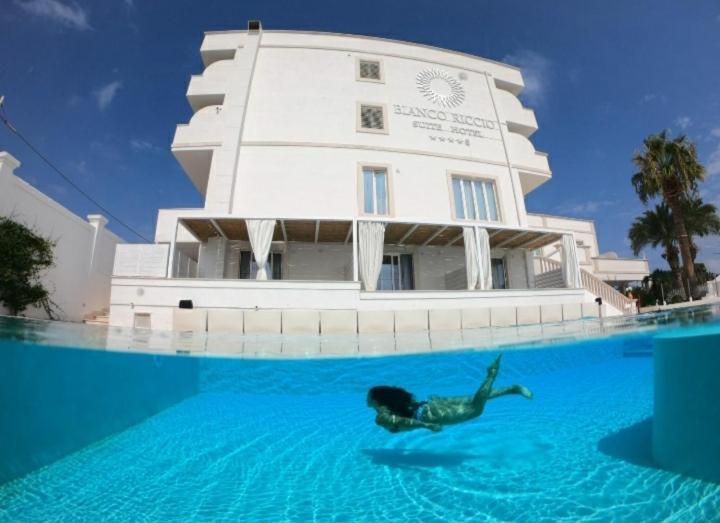 Bianco Riccio Suite Hotel Savelletri Esterno foto