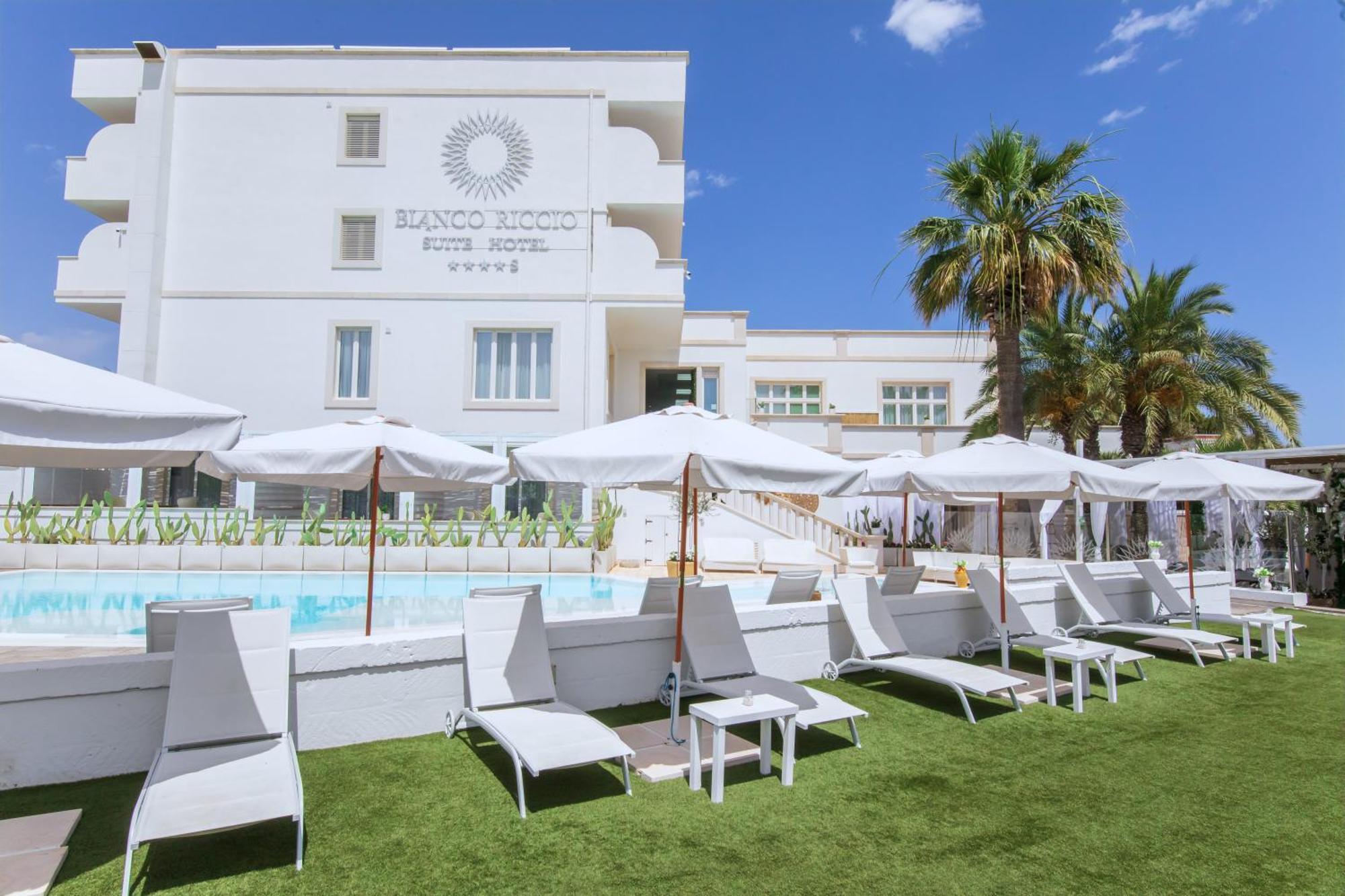 Bianco Riccio Suite Hotel Savelletri Esterno foto